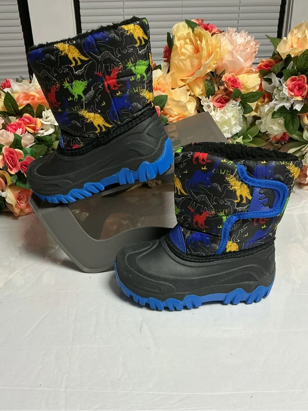 US Sports Toddler Snow Boots Size 8 Black Blue Dinosaur Print Winter Faux Fur